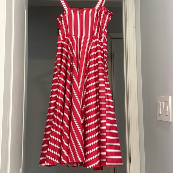 White House Black Market size 2 P - Picture 4 of 4